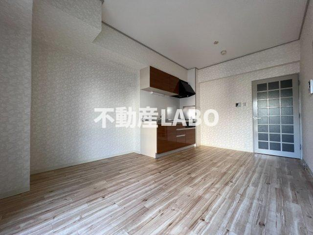 メゾンセレナの居間・リビング