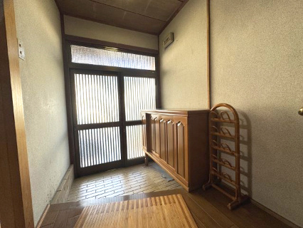 泉南市新家　中古住宅の玄関