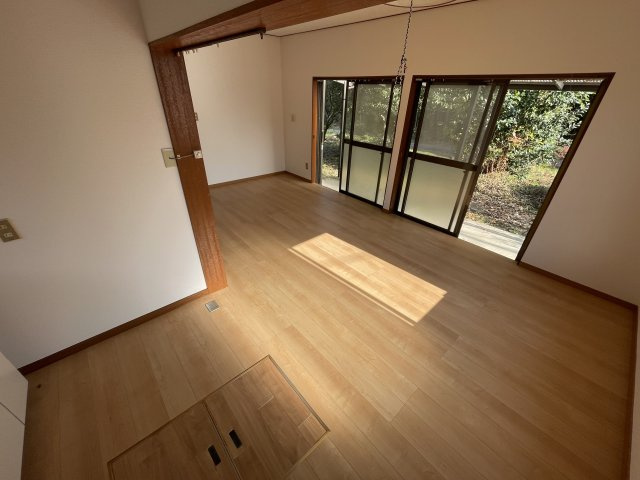 清名幸谷1418-37中古戸建の洋室