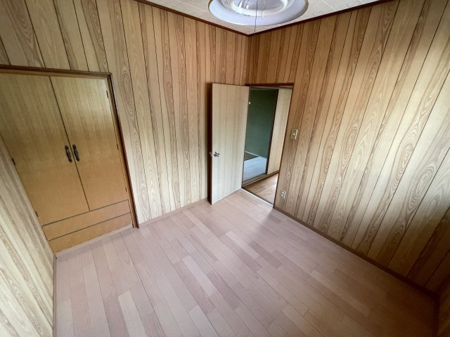 清名幸谷1418-37中古戸建の洋室