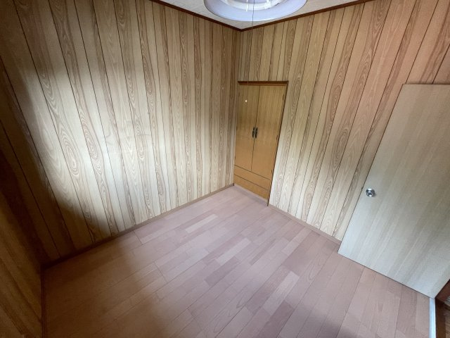 清名幸谷1418-37中古戸建の洋室