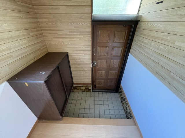 清名幸谷1418-37中古戸建の玄関