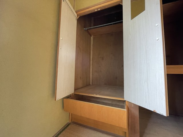 清名幸谷1418-37中古戸建の収納