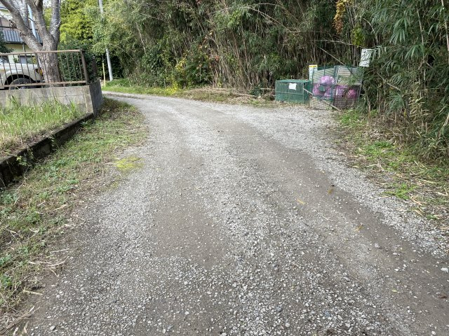 清名幸谷1418-37中古戸建の前面道路含む現地写真