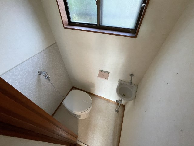 清名幸谷1418-37中古戸建のトイレ