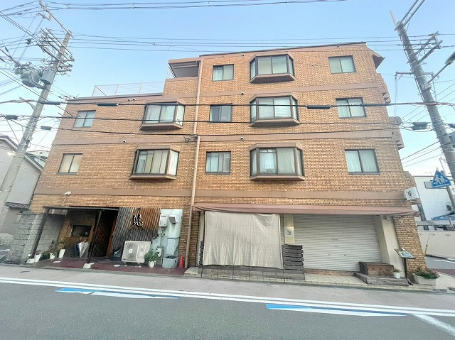 クリアコートU Pt.2の外観