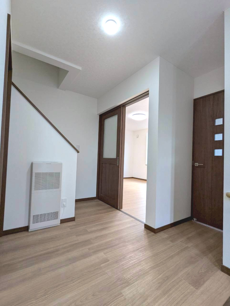 釧路町若葉4丁目　フルリノベーション済中古住宅のランドリースペース