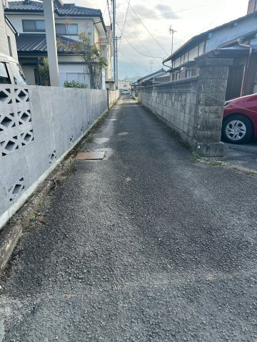 宇高町1丁目　売土地の前面道路含む現地写真