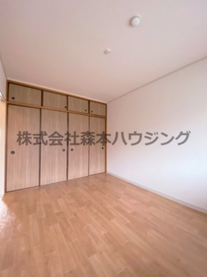 【寝室】 | 　ビューテラス畷A棟 | 落ち着いて過ごせるお部屋なので、寝室にいかがでしょうか