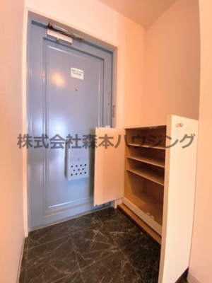【収納】 | 　ビューテラス畷A棟 | シューズボックスついてます