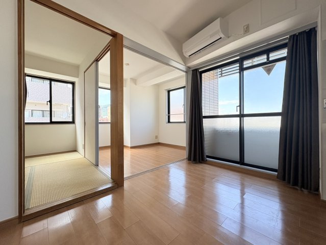 フェニックスコート甲南の居間・リビング