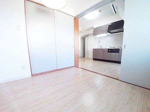 フェニックスコート甲南の居間・リビング