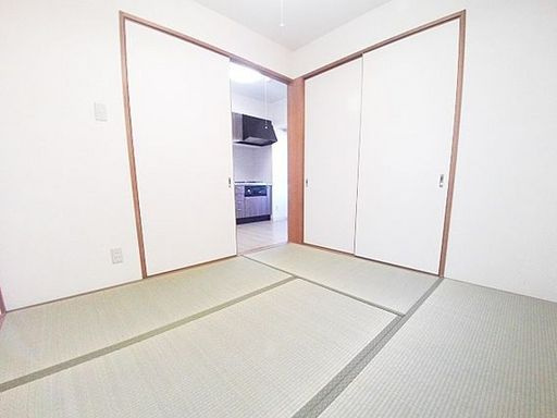 フェニックスコート甲南の居間・リビング