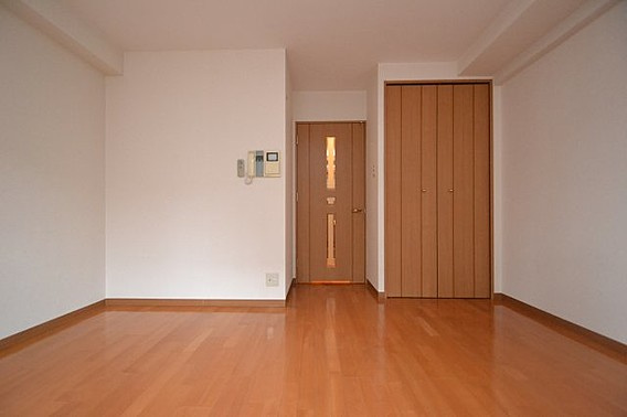 ラナップスクエア三宮プライムの居間・リビング