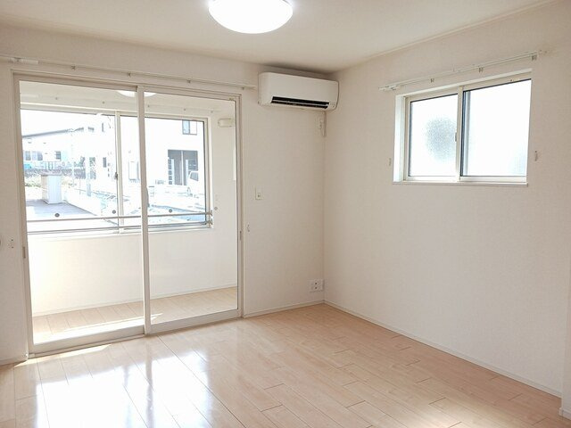 グラーティアＢの居間・リビング