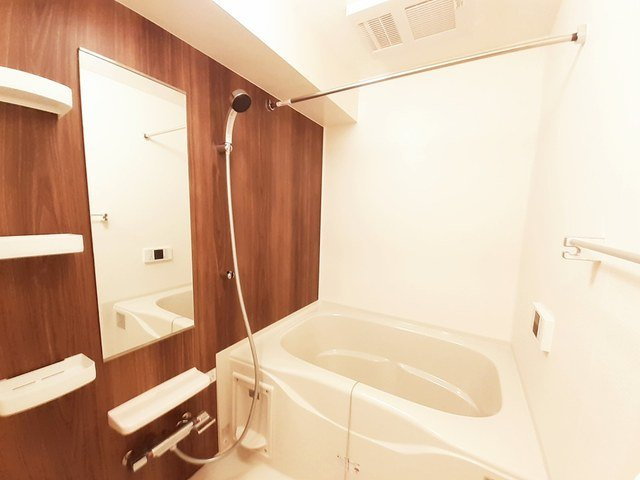 グラーティアＢの浴室