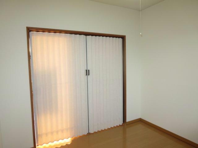 ハイム城山の洋室