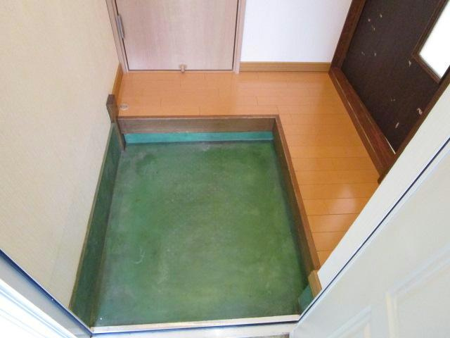 ハイム城山の玄関