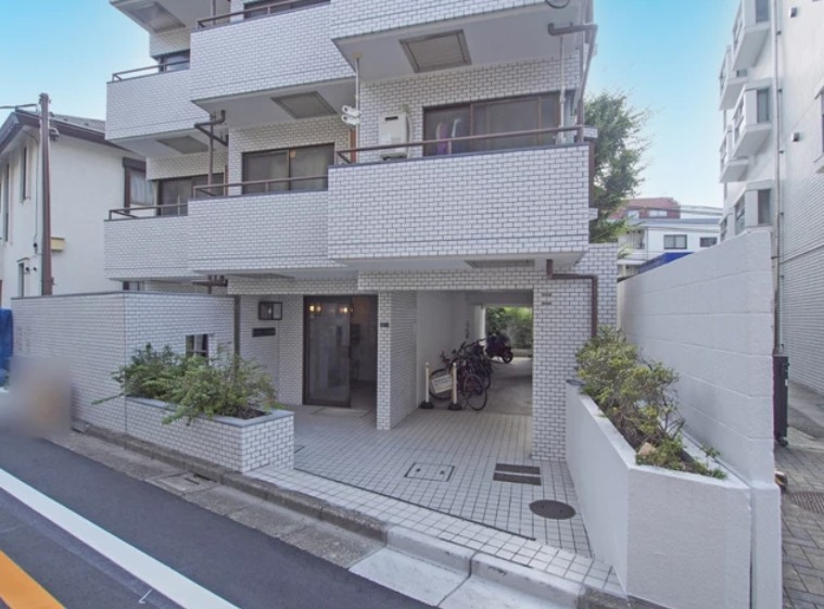 セブンスターハイツ参宮橋のエントランス