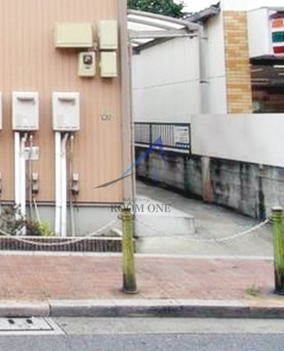 オランジェのエントランス|エントランスです。