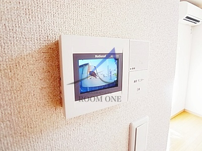 オランジェのセキュリティ|モニター付きインターホンです。