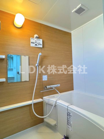 【浴室】 | 売主/フラワーキャッスル上福岡 | 浴室／窓付き／新規交換