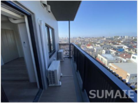 クラウンマンション椿のバルコニー|落ち着いた時間を過ごせるバルコニーです☆