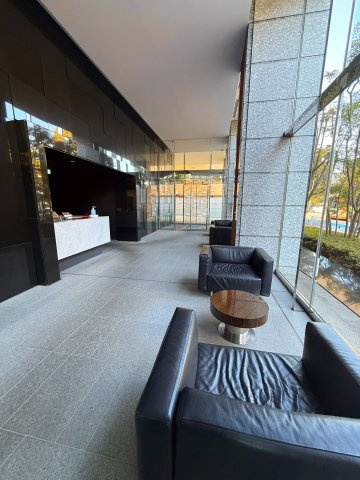 パークタワー上野池之端 14Fのエントランス