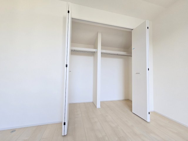 青梅市野上町1丁目全２棟　新築分譲の収納