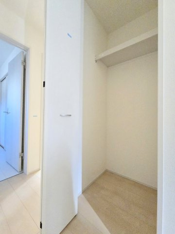 青梅市野上町1丁目全２棟　新築分譲の収納