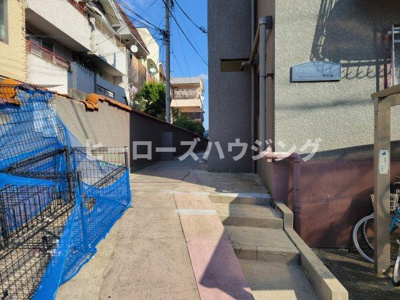 【エントランス】 | セントラルコート南桜塚