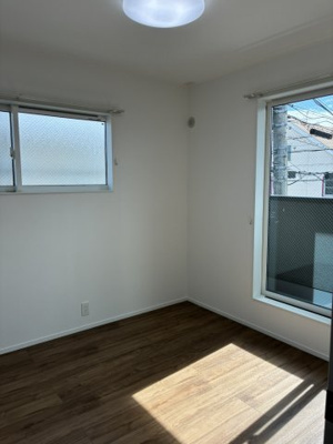 【洋室】 | COSMO TERRACE | ゆったりした洋室です