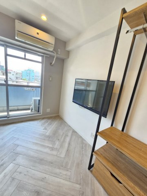 【洋室】 | レナジア和泉府中