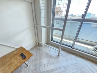 【洋室】 | レナジア和泉府中