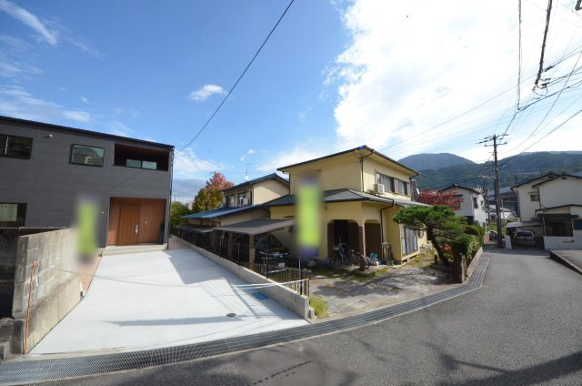 砂走の前面道路含む現地写真|前面道路は交通量が少なく駐車楽々