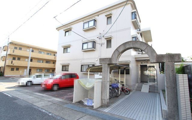 第２アンドービルの駐車場