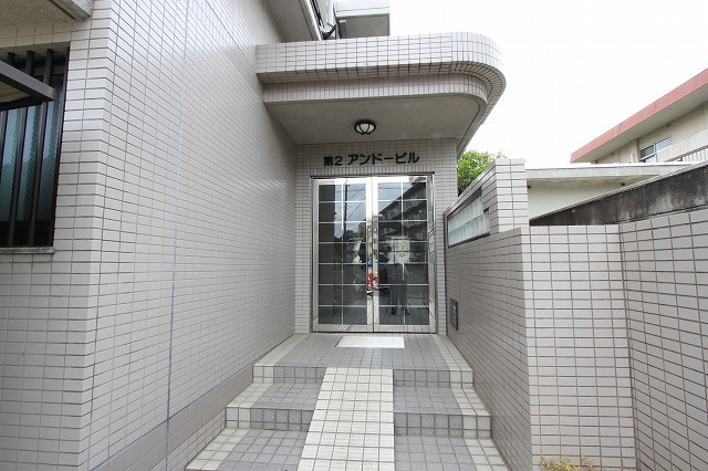 第２アンドービルのエントランス