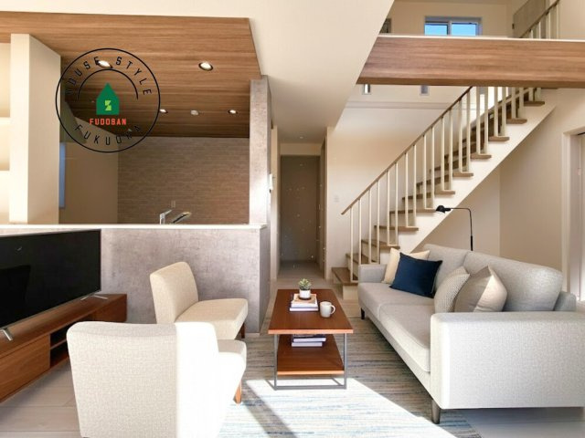 福岡市西区横浜2丁目第1-1棟（1号棟）の居間・リビング|明るく開放的なリビングダイニングは豊かな陽光が注ぎ込み、やすらぎの空間を演出してくれます。ご家族で楽しいひとときをお過ごし下さい。※家具はCGを合成したものです。