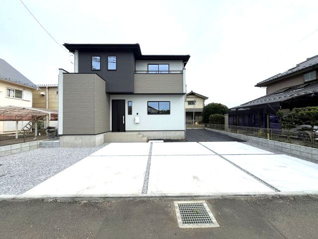 所沢市中富　新築戸建ての駐車場