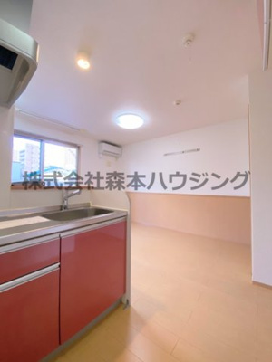 【洋室】 | 　リヴェール香里園 | 明るい洋室です