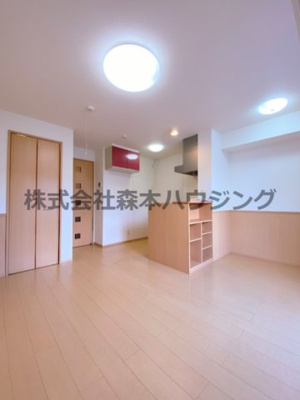 【洋室】 | 　リヴェール香里園 | ゆったりした洋室です