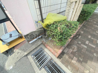 【その他共用部分】 | 　リヴェール香里園 | 専用ごみ置き場です