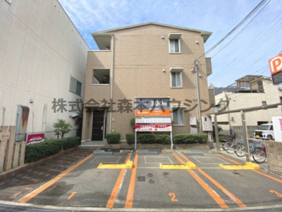 【外観】 | 　リヴェール香里園 | 落ち着いた雰囲気の外観です