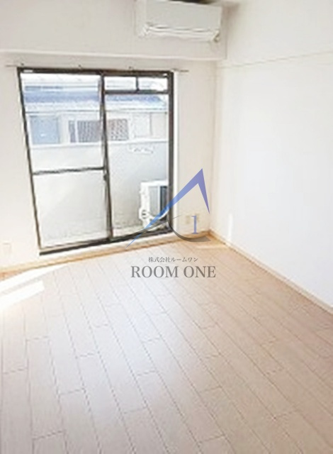 カーサＭの居間・リビング|洋室のお部屋です。