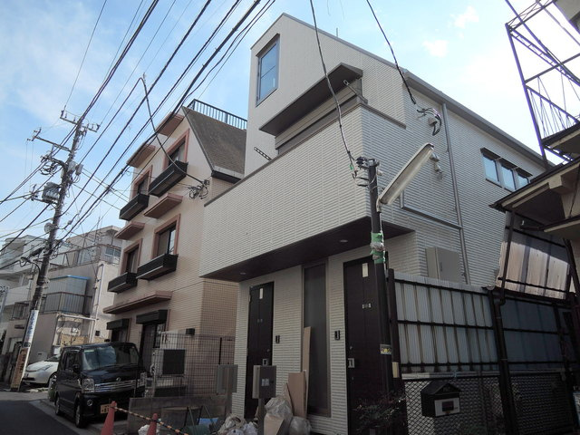 ＡＸＩＳ高田馬場のエントランス|★入居後２４時間管理★