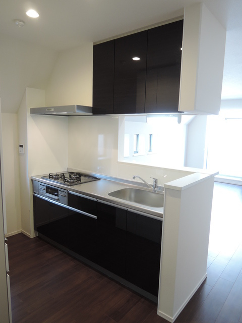 ＡＸＩＳ高田馬場のキッチン|★ガスコンロ３口グリル付きシステムキッチン★