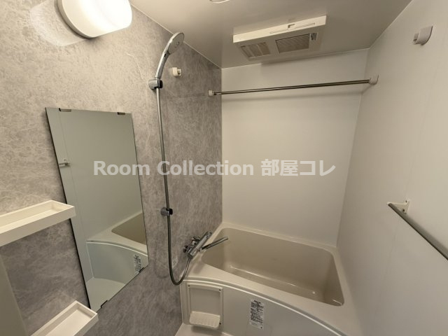 P's imaike(ピースイマイケ)の浴室