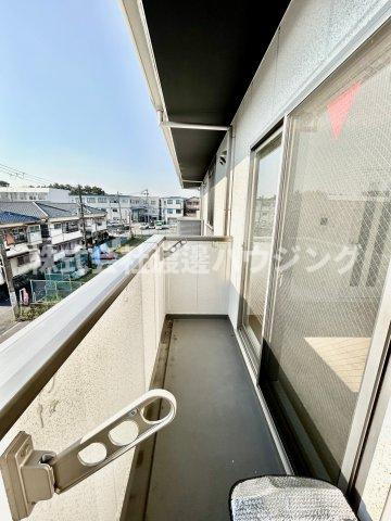 フェリオ江坂のバルコニー