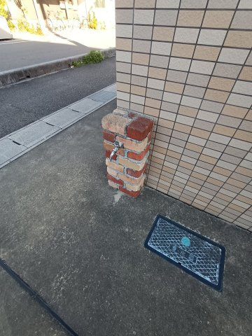 フォルトゥーナ浄水の駐車場