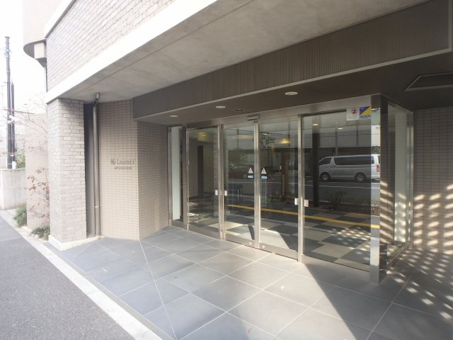 ローレルアイ茗荷谷のエントランス